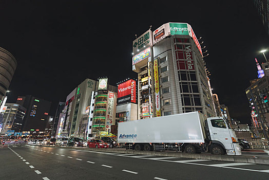 日本东京新宿商业区夜景
