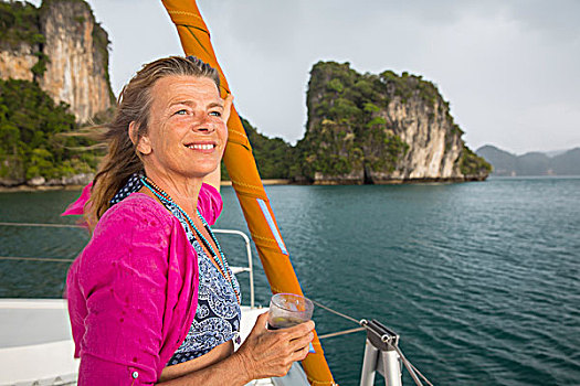 女人,航行,游艇,看别处,微笑,苏梅岛,泰国,亚洲
