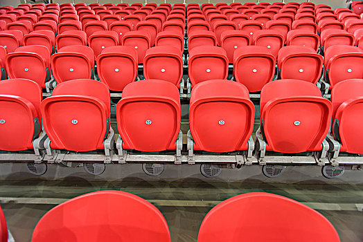 体育馆看台红色座椅