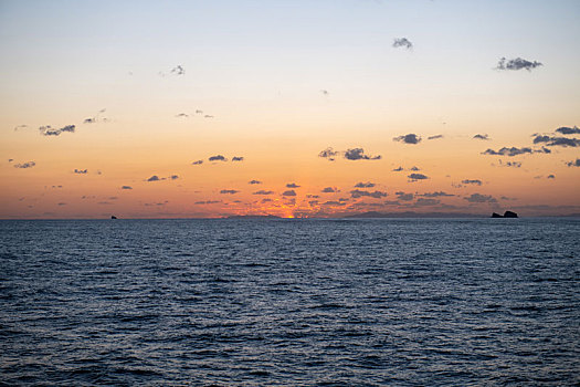 渤海湾海上日出