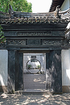 上海豫园古典园林点春堂景区