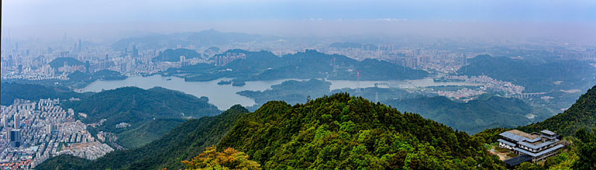 深圳梧桐山拍摄城市风光