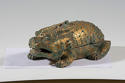 蛙形砚台,汉,青铜