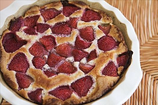 草莓蛋糕,烤制食品