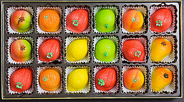 杏仁蛋白软糖,糖果,形状,水果,盒子