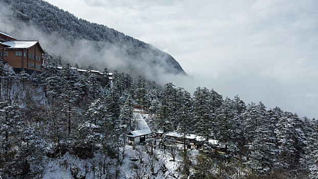 航拍四川峨眉山冬日云海雪景