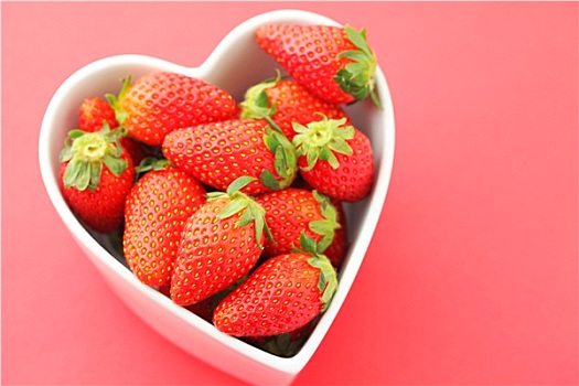爱情,草莓