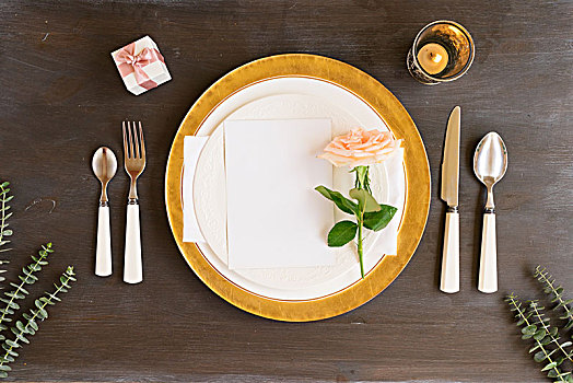餐具,桌上,盘子,银器,花,木质背景