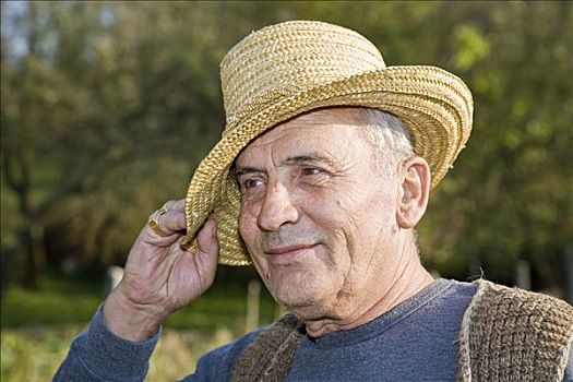 肖像,罗马尼亚人,男人,戴着,帽子,特兰西瓦尼亚,罗马尼亚,欧洲
