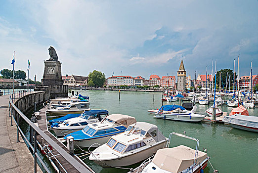 船,港口,入口,狮子,雕塑,左边,康士坦茨湖,巴伐利亚,德国,欧洲