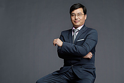 亚洲中年商务人士肖像