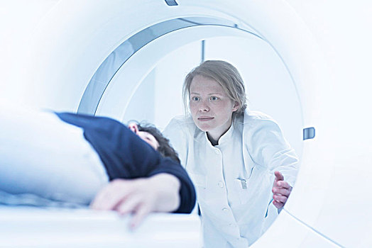 成年,女人,ct扫描,扫瞄,放射科医生,站立,旁侧,隧道
