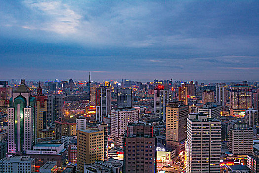 乌鲁木齐城市天际线夜景