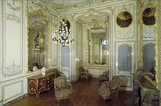 凡尔赛宫,柜子