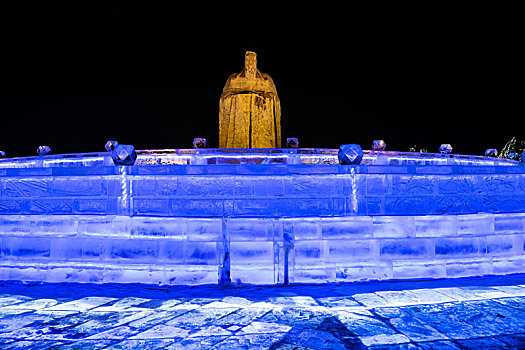 中国长春世界雕塑公园冰雪乐园夜景