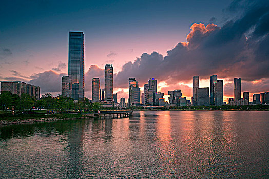 中国广东深圳南山后海湾都市夜景