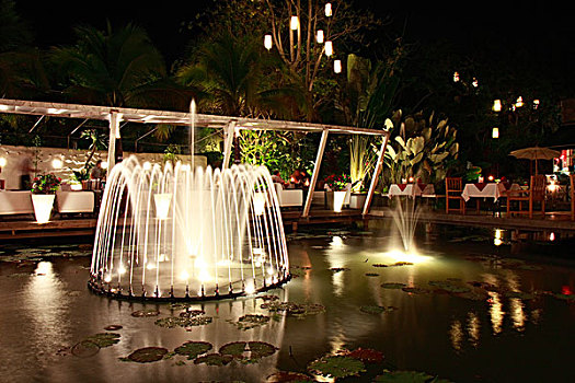 水塘,喷泉,灯笼,晚间,花园,餐馆,清迈,泰国北方,泰国,亚洲