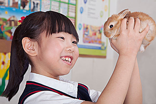 女生,拿着,宠物,兔子,教室