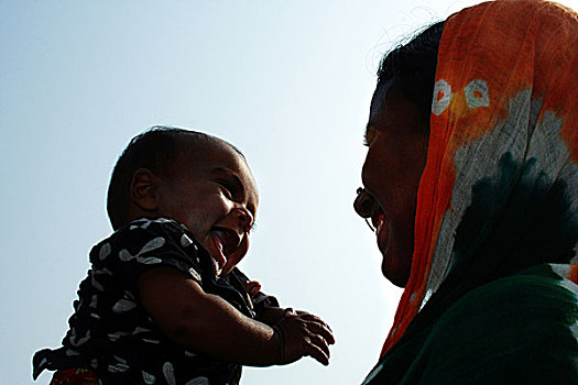 母子,库尔纳市,孟加拉,一月,2008年