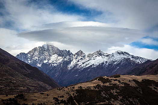 群山