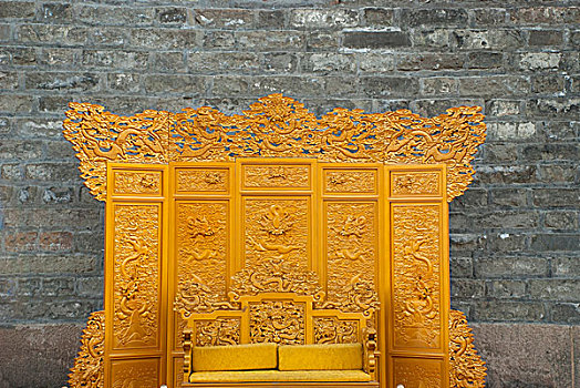 中国传统木雕－龙椅
