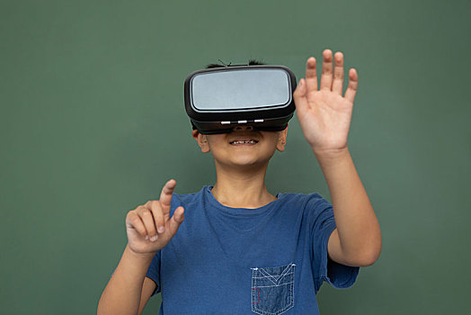 男生,虚拟现实,耳机,教室