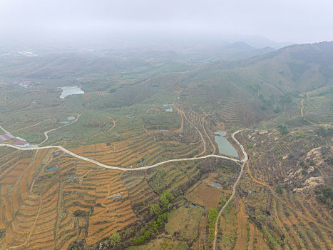 沂蒙山区的小山村