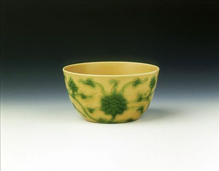 黄色,杯子,荷花,卷轴,绿色,瓷釉,雍正时期,清朝,瓷器,艺术家,未知