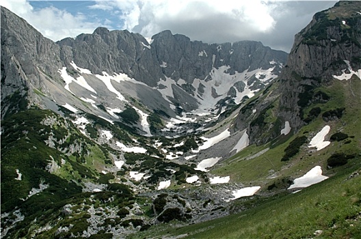 夏天,黑山