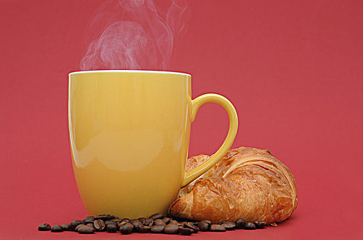 蒸汽,咖啡杯,咖啡豆,牛角面包