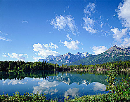 落基山脉,赫伯特湖,班芙国家公园,加拿大