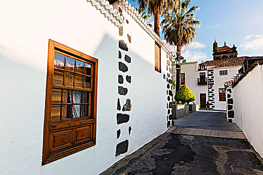 木质,窗框,刷白,房子,小路,正面,教堂,帕尔玛,岛屿,加纳利群岛,西班牙