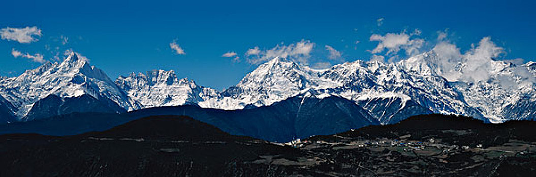 梅里雪山