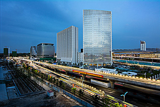 新疆乌鲁木齐高铁片区写字楼夜景