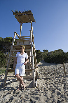 男人,救生员椅,伊比沙岛,西班牙