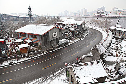 雪中的西安城墙