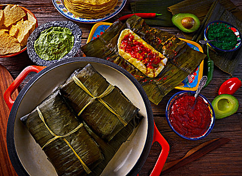 玉米面肉馅卷,墨西哥美食,烹饪,香蕉叶,蒸制