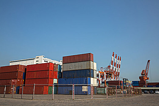 集装箱货运码头