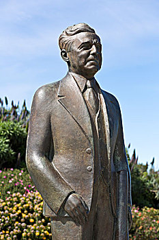 约瑟夫·斯特劳斯雕像
