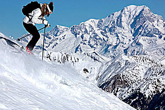 法国,阿尔卑斯山,女性,滑雪者,动作,勃朗峰,背景
