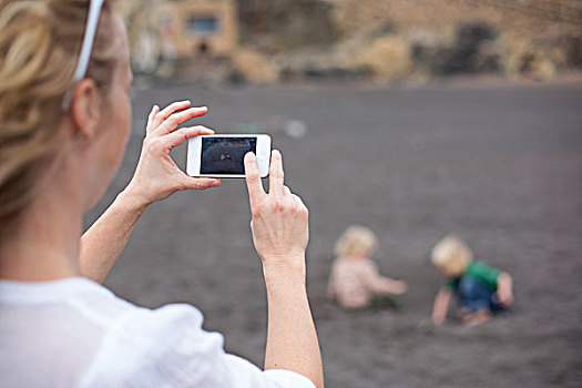 女人,手机,照相,海滩