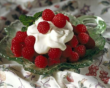 碗,树莓,泡沫奶油