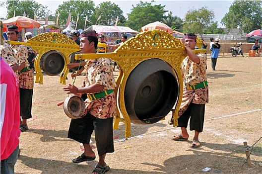 传统音乐,公牛,比赛,印度尼西亚
