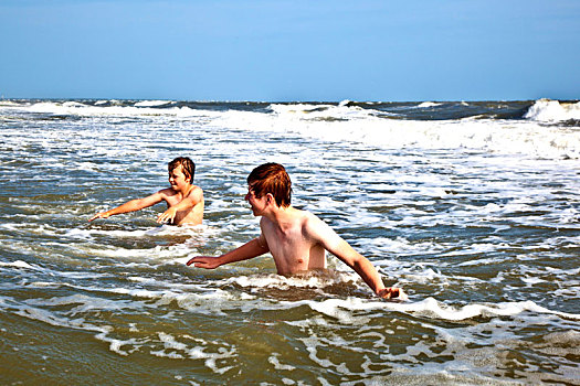 男孩,享受,波浪,海洋