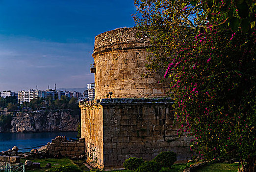 土耳其卡勒伊齐老城海港老炮台