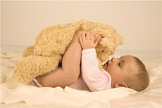 婴儿,玩,泰迪熊