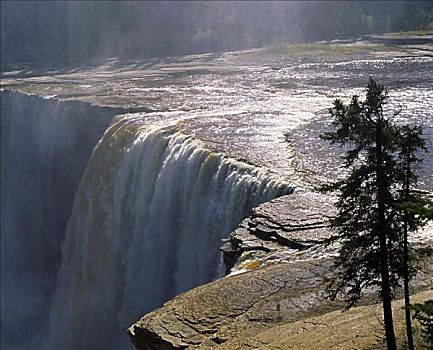 亚历山大,瀑布,靠近,加拿大西北地区,加拿大