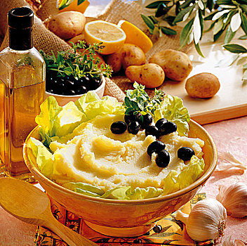 希腊,风格,土豆,蒜,杏仁,柠檬,橄榄油,寒冷,前菜,烹饪
