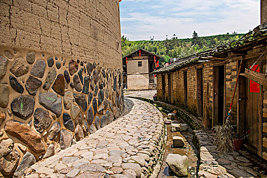 福建漳州南靖土楼,梅林怀远楼楼外民居