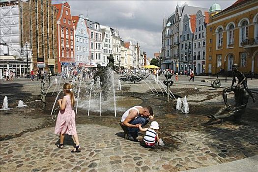 德国,罗斯托克,市区,步行区,喷泉,人,孩子